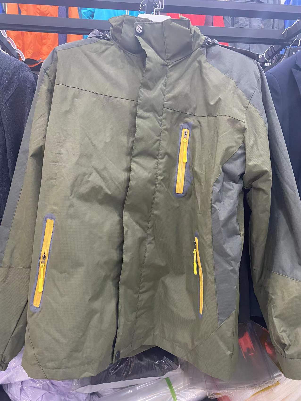 冲锋衣bg真人A-1